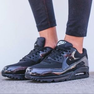 Black Nike Air Max 90